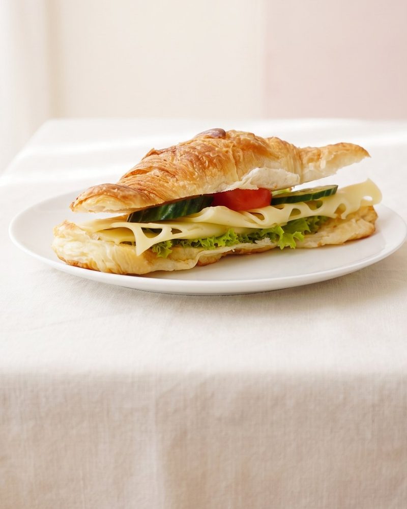 Belegtes Mini Croissant - Emmentaler